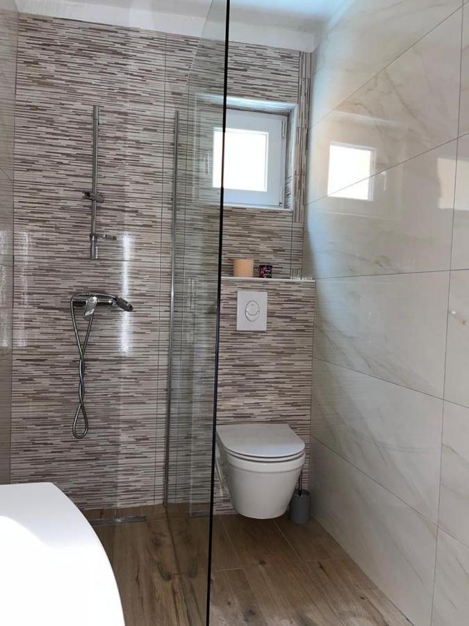 Apartment Mate Pridraga Екстер'єр фото